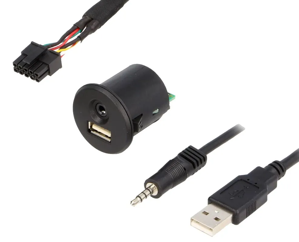 Nová Kolekce Zásuvka se vstupem USB a AUX pro vozy Fiat