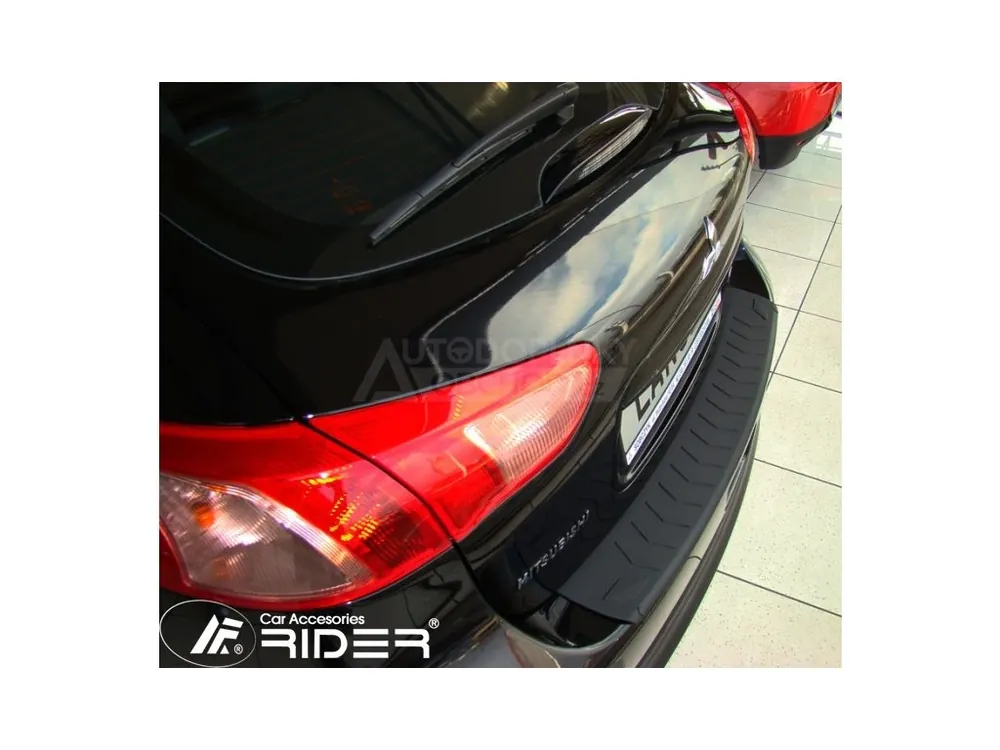 Přímo Od Výrobce Kryt prahu pátých dveří Mitsubishi Lancer X Sportback 2010-2017 • tvrzený plast