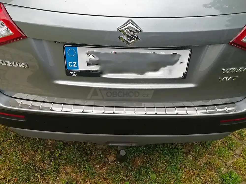 Cenový Hit Kryt prahu pátých dveří Suzuki Vitara 2015-2018