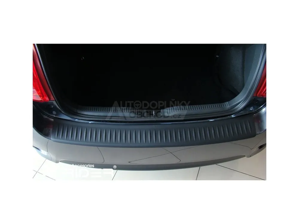 Kryt prahu pátých dveří Toyota Auris 2010-2012 • tvrzený plast Kup Teď
